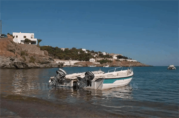 Απο την υπέροχη παραλία της Μεγάλης Άμμου στην Παναγιά Κανάλα της Κύθνου