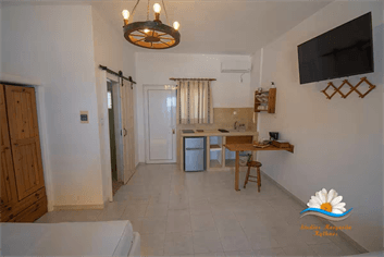 Το εσωτερικό των δωματίων Μαργαρίτα στην Κύθνο.